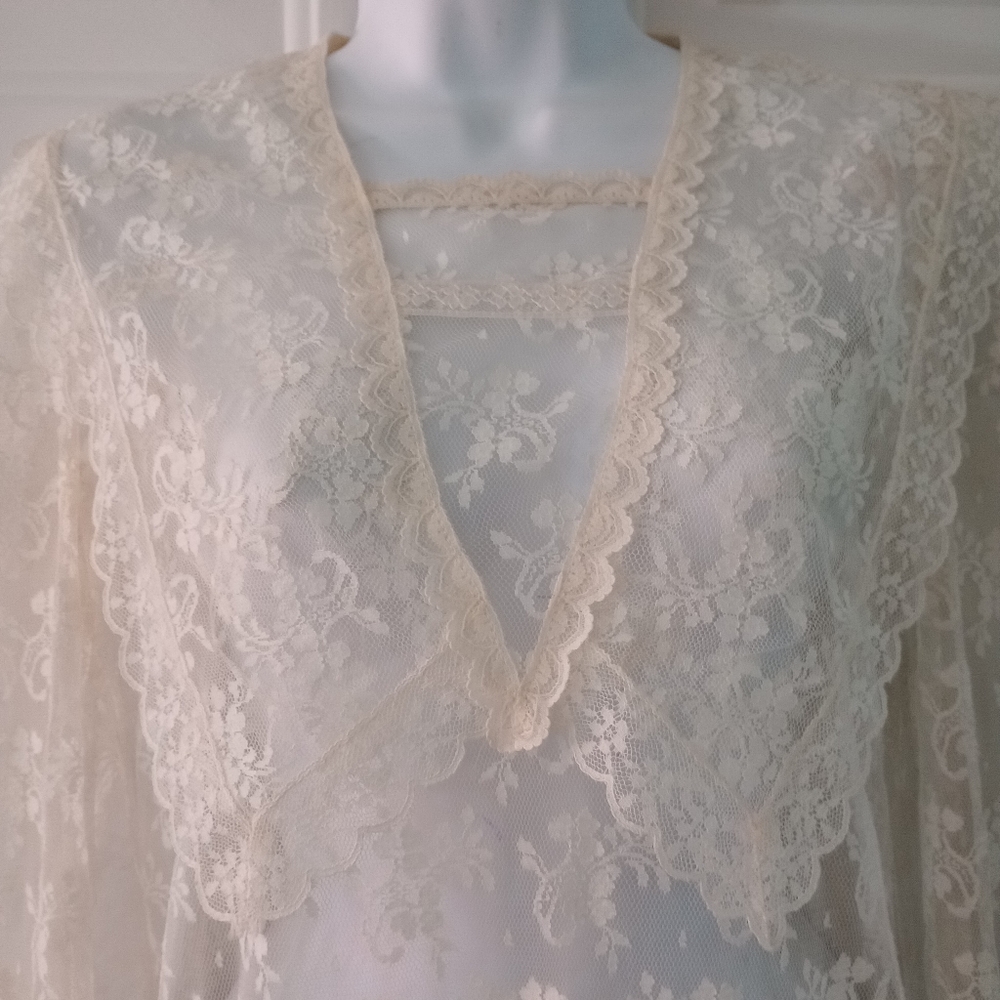 🌟🌟Gunne Sax Cream Lace Long Sleeve V-Neck Dress. Size 14